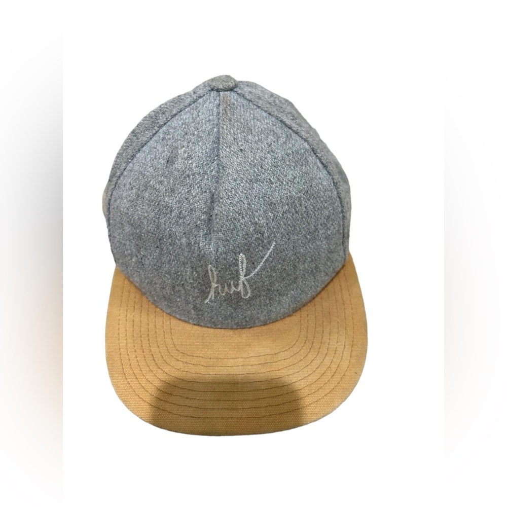 Huf‎ hat